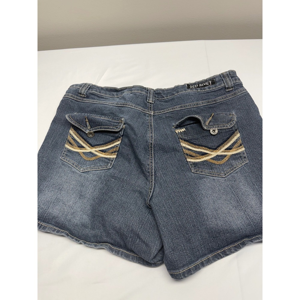 Red Rivet Womens 16W Dark Wash Embroidered Flap Pocket Denim Shorts RW130300 - Picture 7 of 7